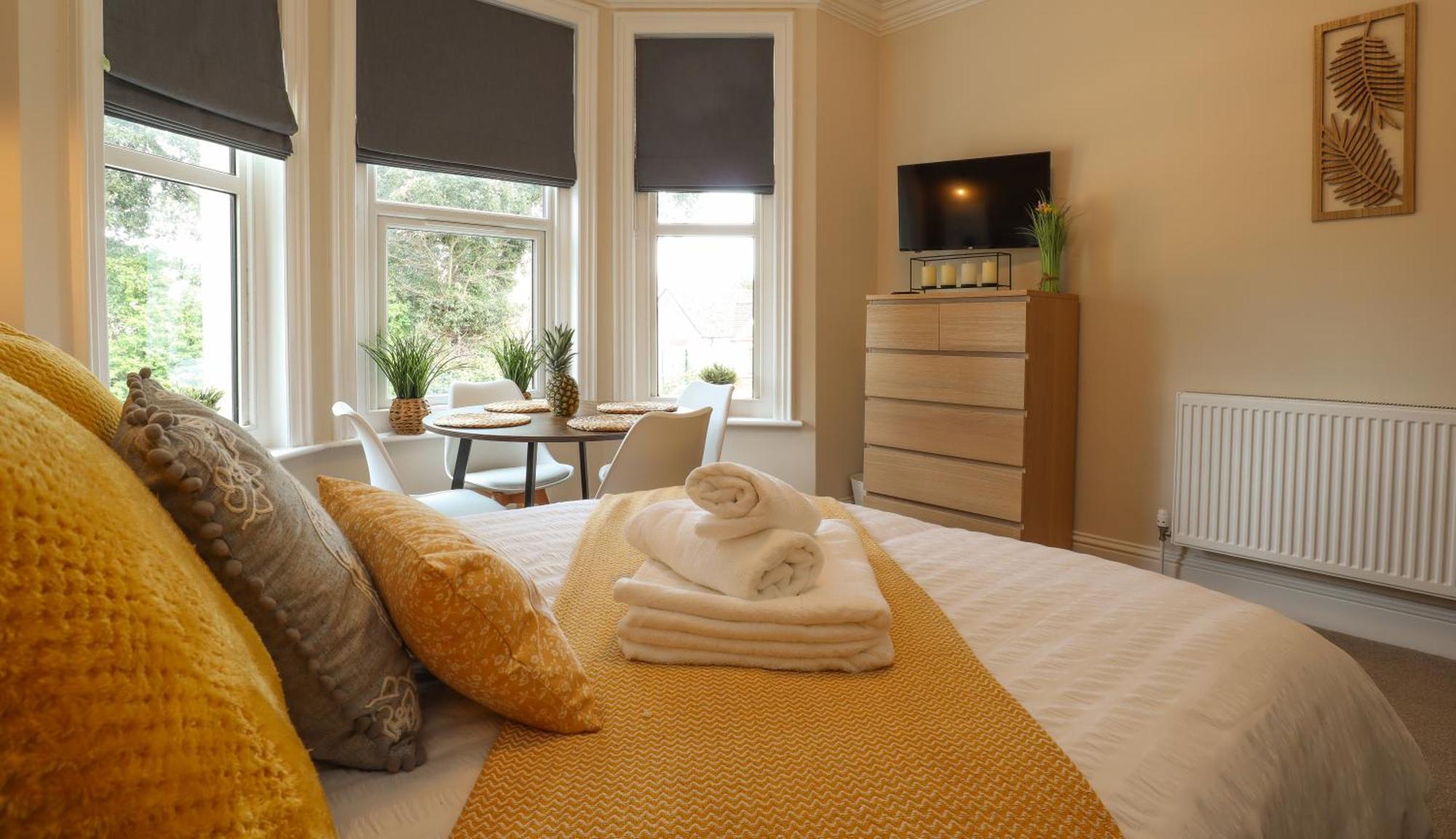 One Bed Apartment, Close To Train, City, Beach And Hospital Long Booking Welcome WTA-toernooi van WTA-toernooi van Eastbourne Buitenkant foto